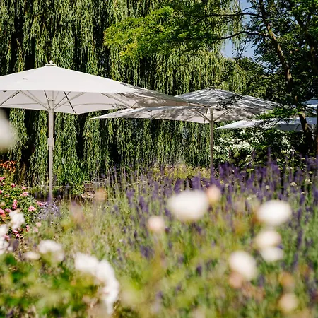 Benther Berg Hotel 3*